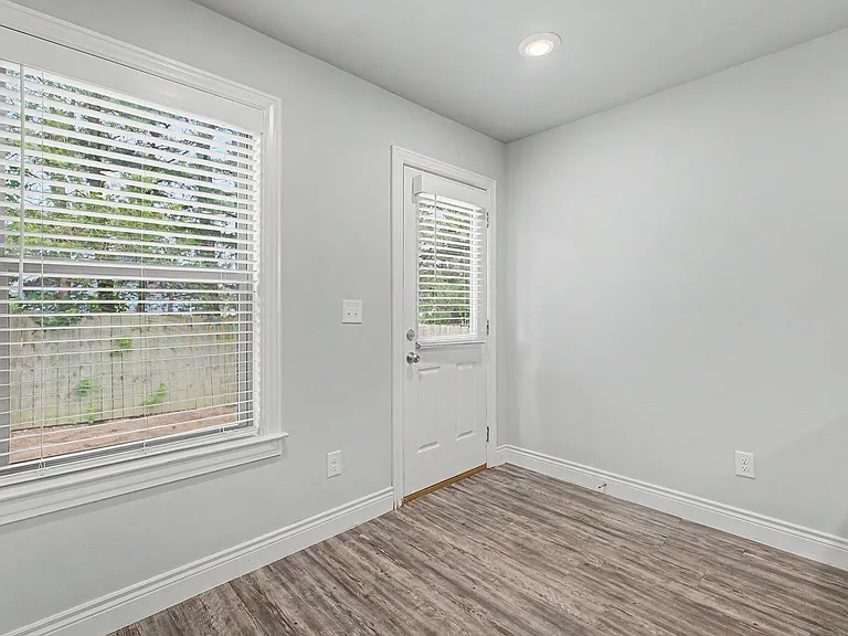 604 E Osage Trce — Photo 11