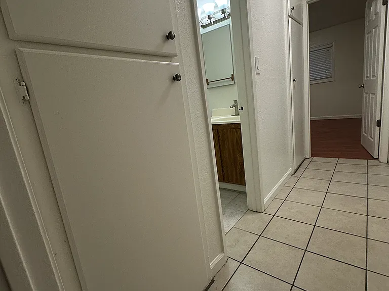 1064 Waters Ave #3 — Photo 8