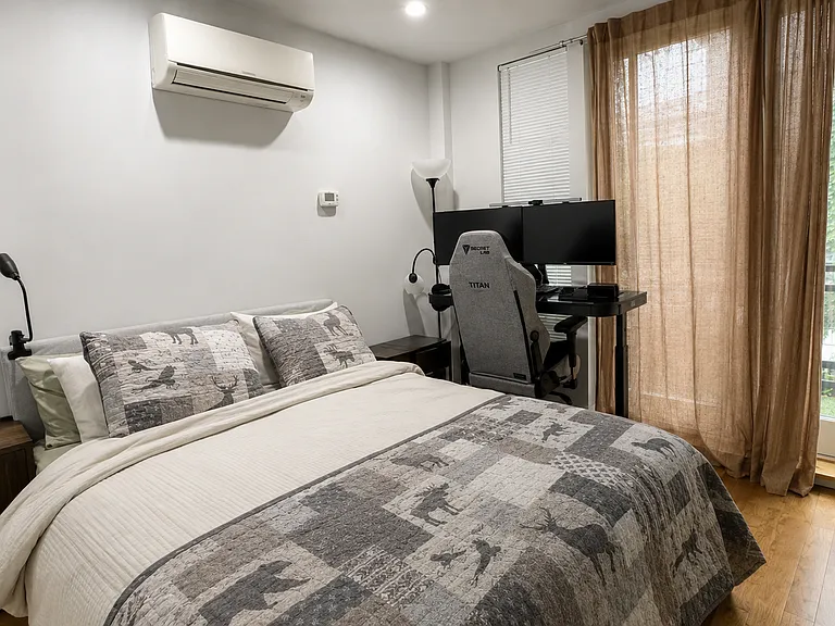 854 Metropolitan Ave #1D — Photo 8