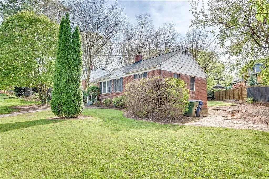2 bed, 1.0 bath, $2,575 — Photo 3