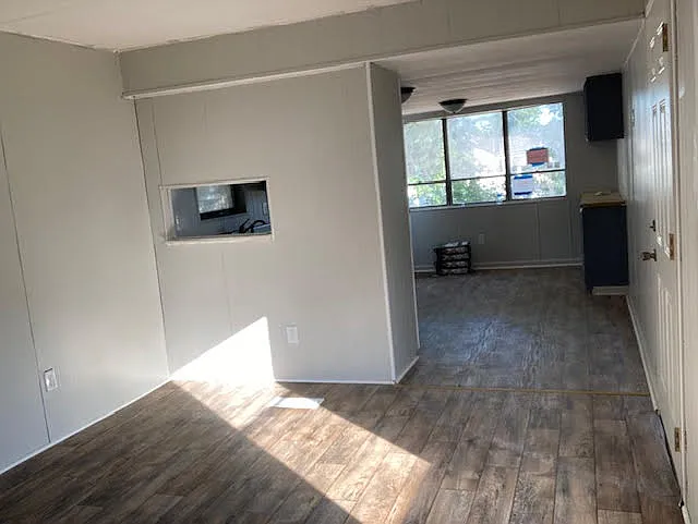 2 bed, 880 sqft, $1,100 — Photo 1