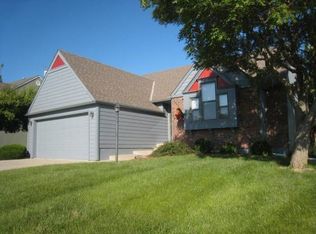 2928 Atchison Cir, Lawrence, KS 66047