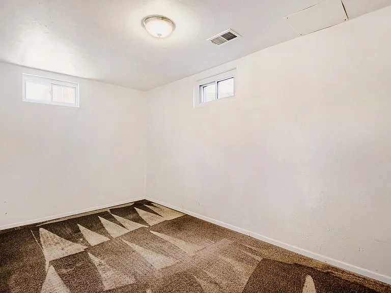 4800 W 9th Ave — Photo 16