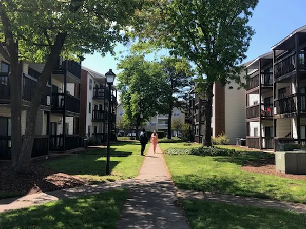 111 Haverford Ct, Hampton, VA 23666