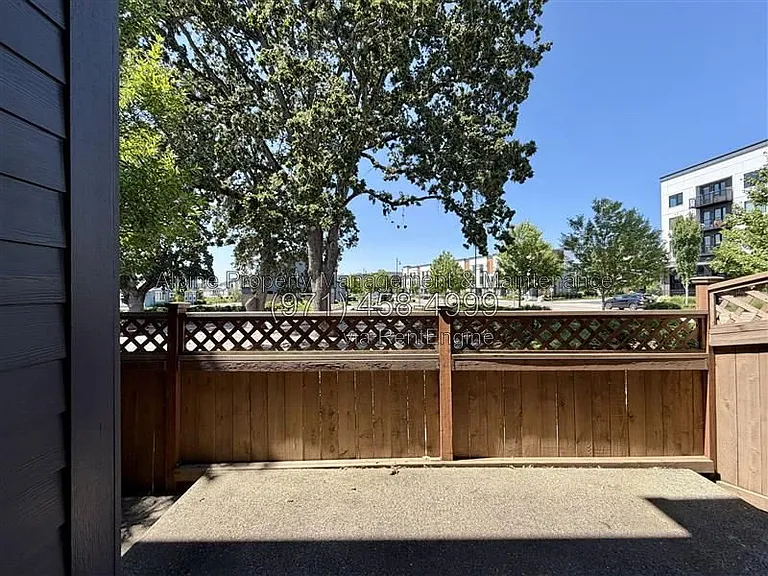 7226 SE Blanton St — Photo 13
