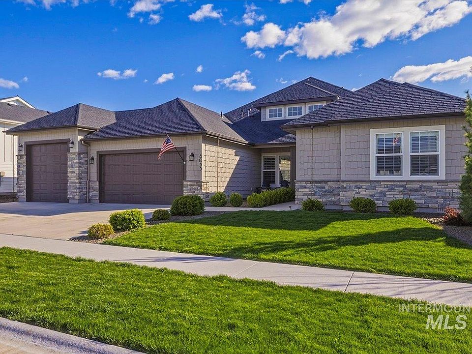 1st image of 8033 W Sparks Lake Dr