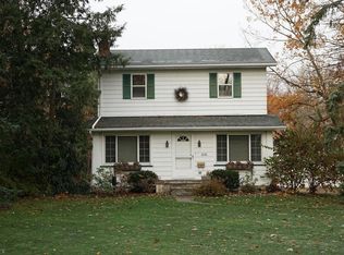 2770 Wagar Rd, Rocky River, OH 44116