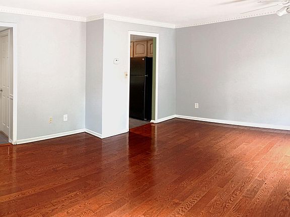 3rd image of 19803 Billings Ct