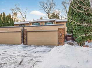 4757 Spring Cir, Minnetonka, MN 55345