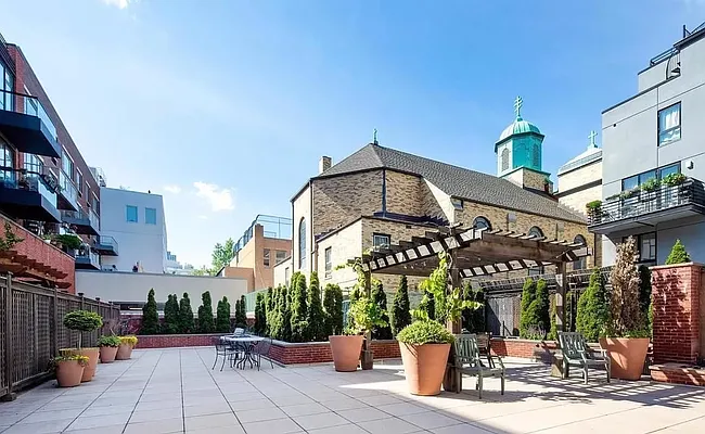 Rented by Compass | media 12