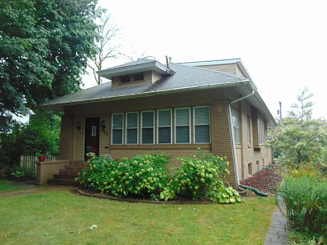 505 N Prairie Ave photo 1