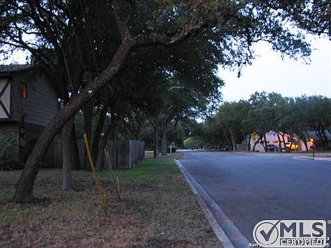 4th image of 15101 Encinito St