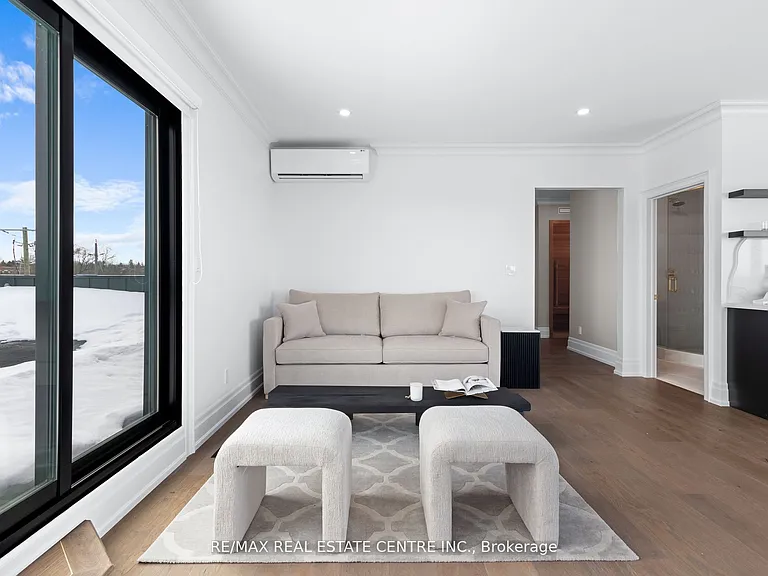 37 Armstrong St #3 — Photo 16