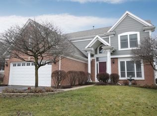 383 Juniper Ln, South Elgin, IL 60177