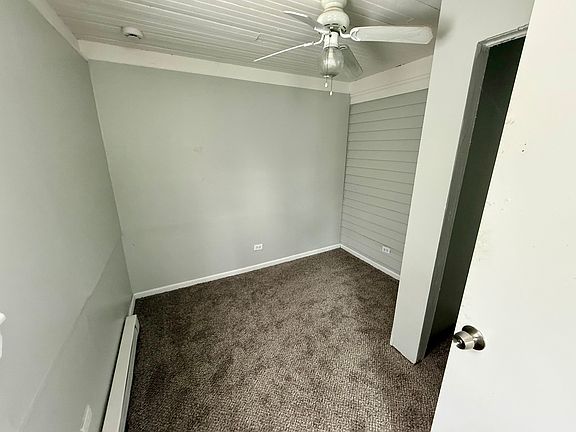 4th image of 9215 Yale Ave #9215
