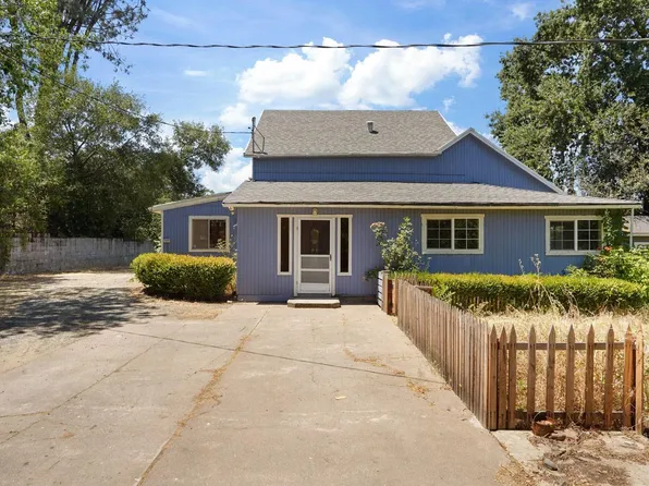 410 E Main St, Ione, CA 95640