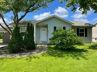 538 Center Grange Rd, Monaca, PA 15061