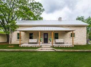 312 Petersburg St, Castroville, TX 78009