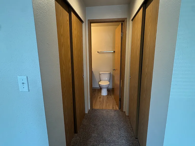 The Lexington Apartments — Photo 36