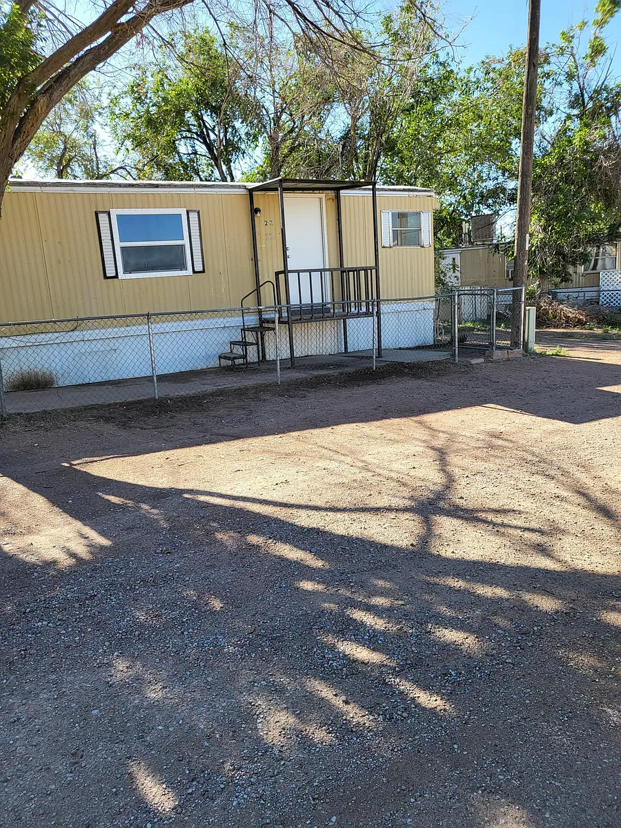Building Photo - 620 4th St #22