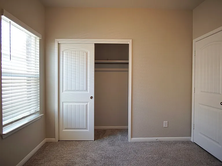 2901 Bridekirk Dr — Photo 33