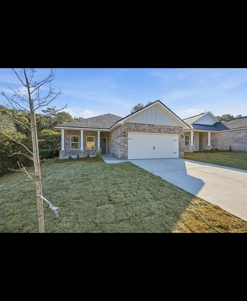 4 bed, 1858 sqft, $2,150 — Photo 1