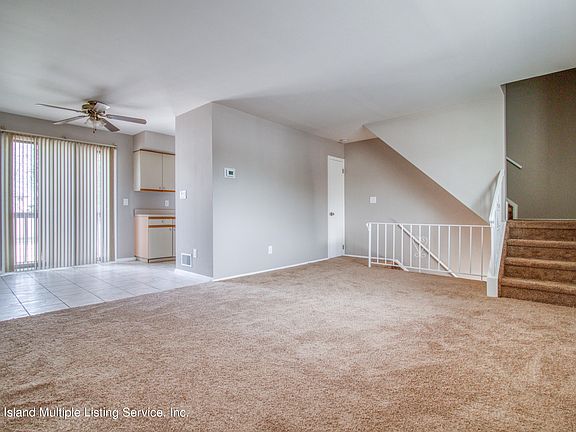 5th image of 45 Caswell Ave