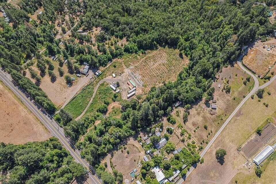 2nd image of 7902 Takilma Rd