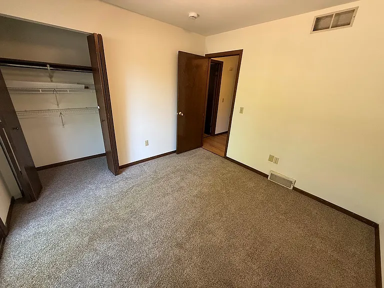 5106 Raymond Rd — Photo 13