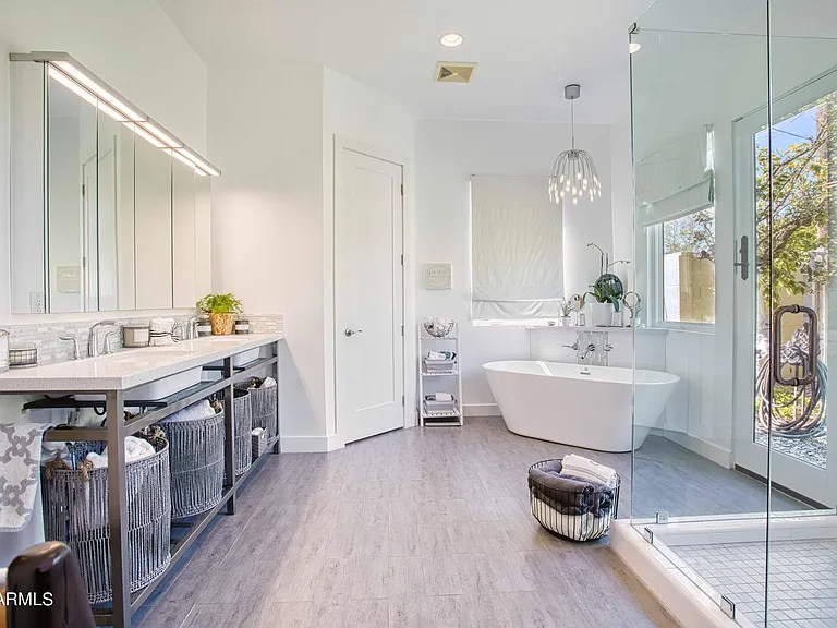 3230 E Colter St — Photo 13
