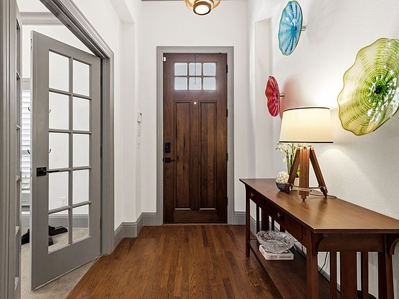 3rd image of 2253 Cardinal Blvd