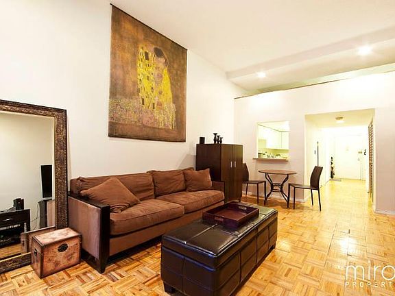 3rd image of 372 5th Ave APT 6N