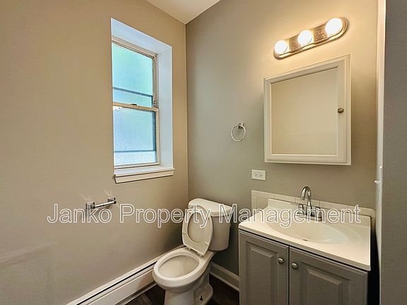 5th image of 62 N Parkside Ave Unit 1