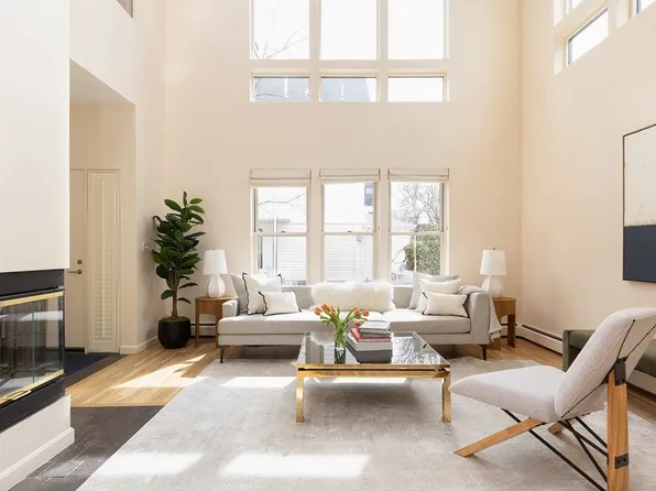 328 Harvard St APT 2, Cambridge, MA 02139