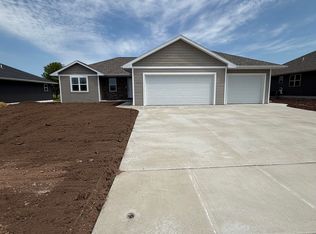 1584 Frontier Rd, Luxemburg, WI 54217