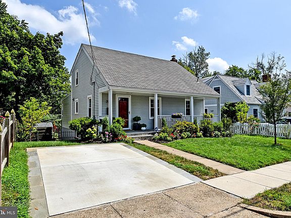 3rd image of 2025 N Madison St
