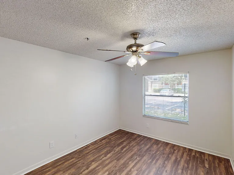 Alafaya Woods — Photo 59