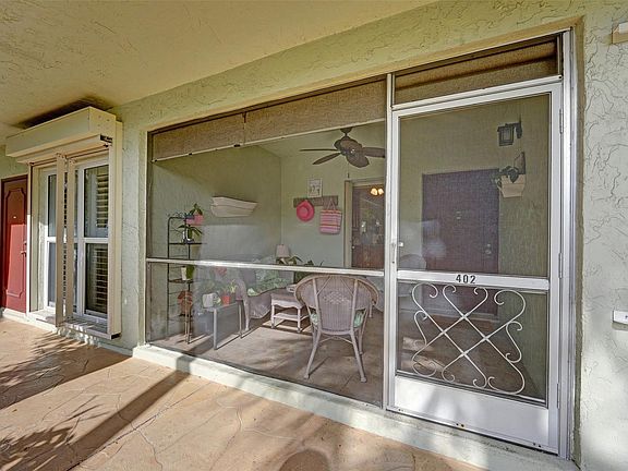 3rd image of 860 SE 6th Avenue #402