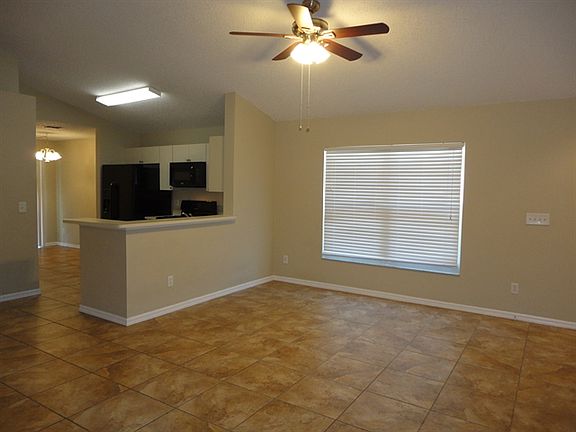 3rd image of 13116 Carrollwood Creek Dr