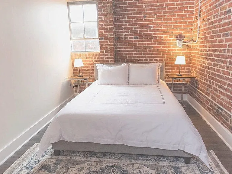 West Lofts Apartments — Photo 9
