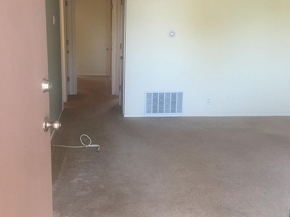 5th image of 13219 Mountain Pl NE