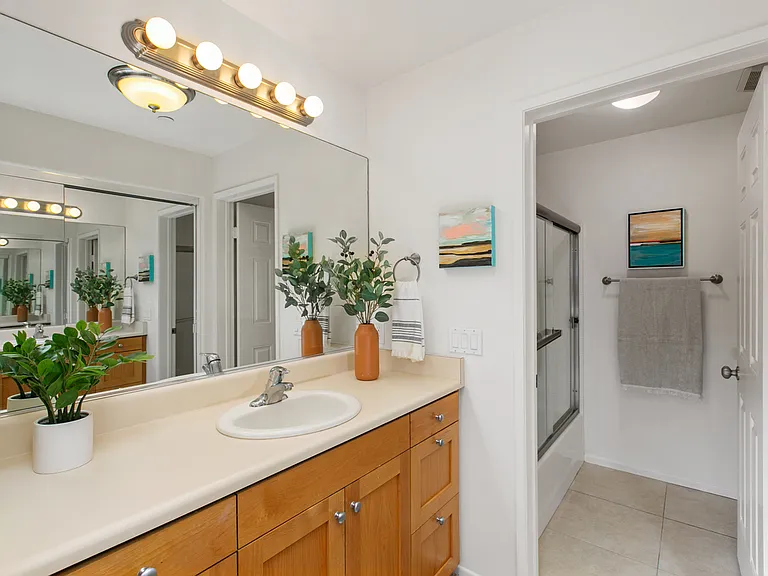 1415 N Vulcan Ave #12 — Photo 11