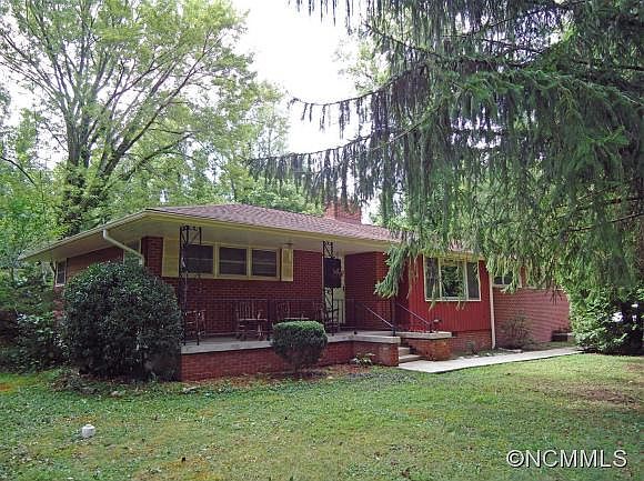 1st image of 333 White Pine Dr