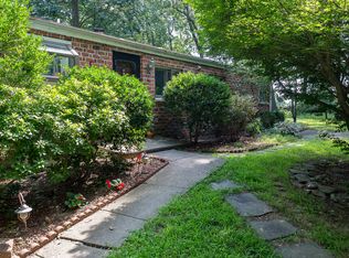 6 Vespucci Rd, Norwalk, CT 06850