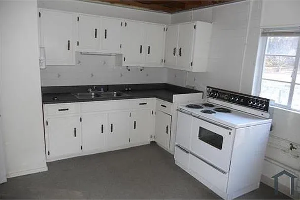 211A Oneal Dr — Photo 1