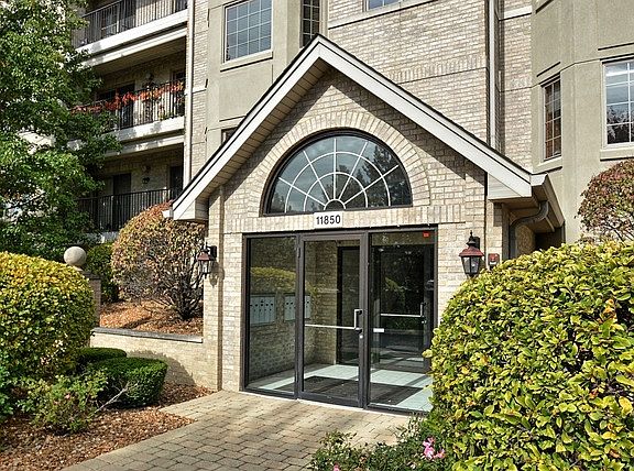 2nd image of 11850 Windemere Ct APT 204