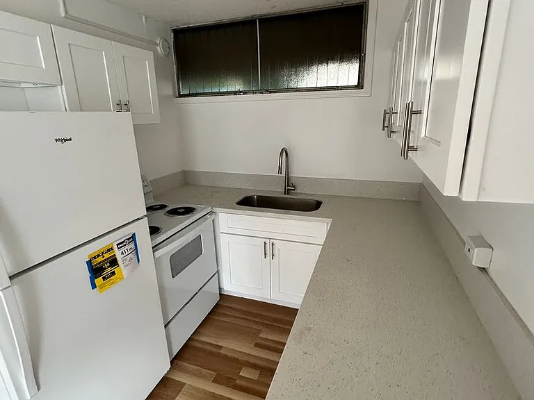1603 Dole Street — Photo 1