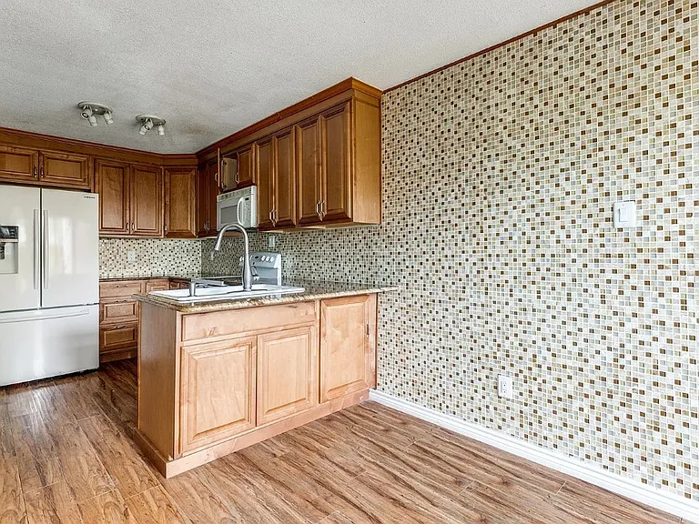 14151 Montfort Dr #335 — Photo 4