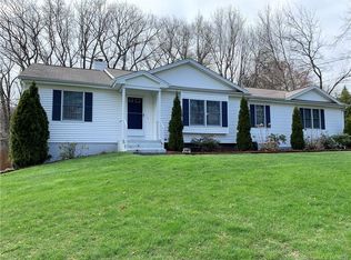 17 Chester St, Ansonia, CT 06401