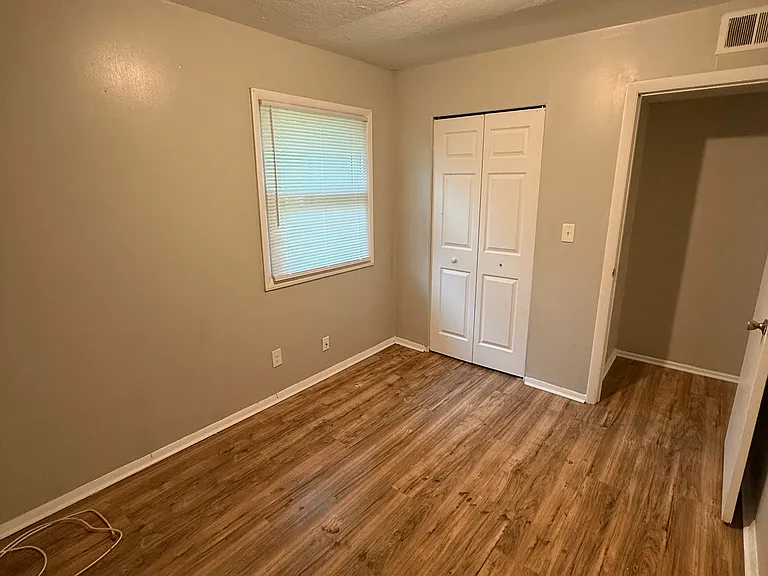 4911 Rosalind Ct — Photo 18